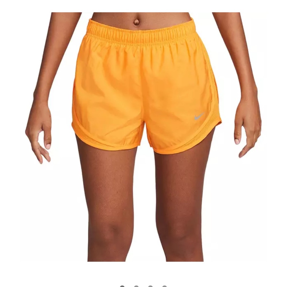 NWT Nike XS Dri-Fit tempo shorts